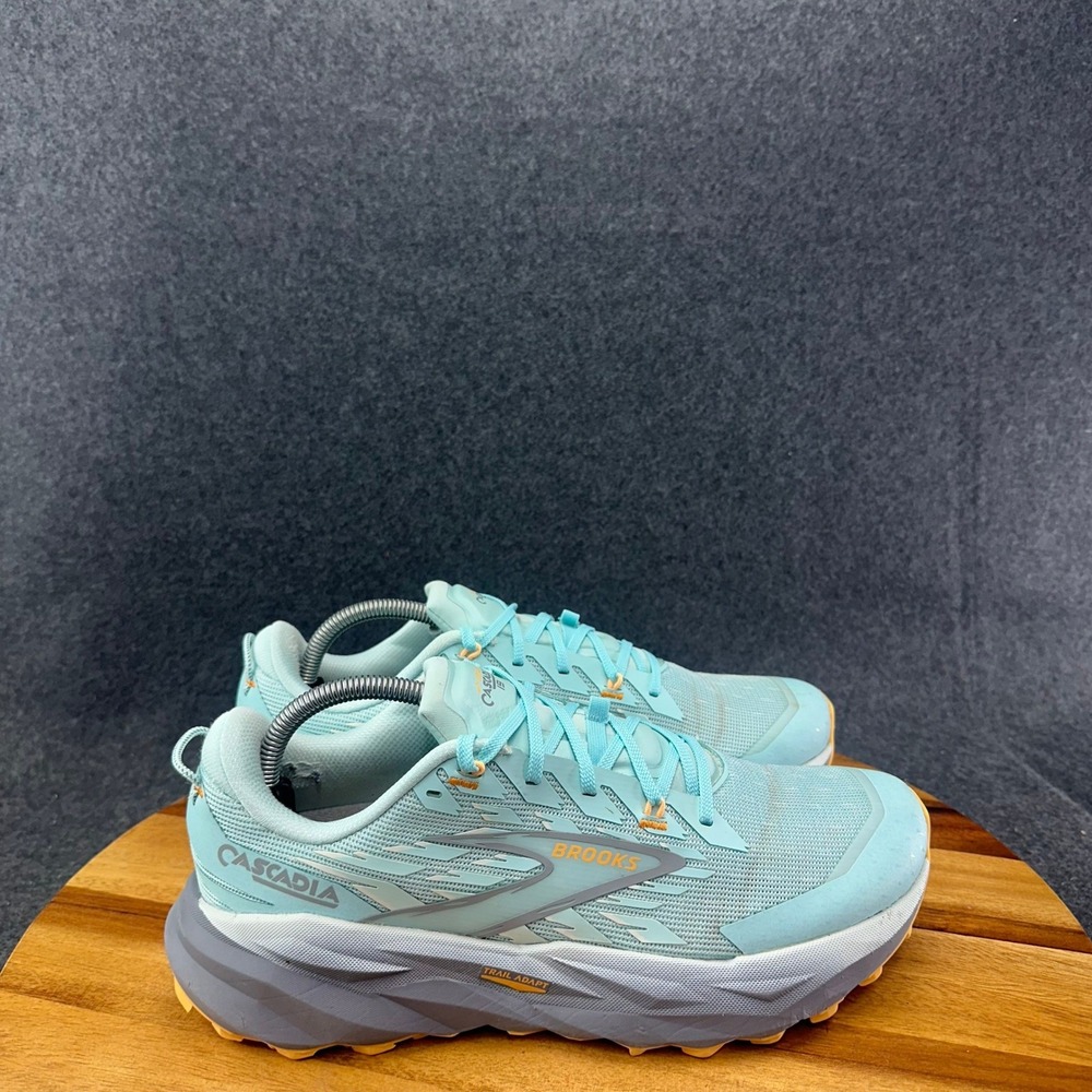 Brooks Trainers Womens Size 11 Wide Cascadia 19 Clearwater Trail Running Shoes